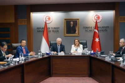 El Ministro de Comercio de Indonesia, Enggartiasto Lukita, sostuvo una reunión bilateral con el Ministro de Comercio de Turquía, Ruhsar Pekcan, en Ankara, Turquía, el viernes (12/7).