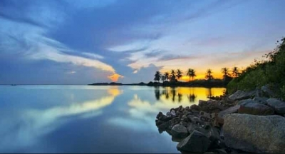 Het strand van Tanjung Setia