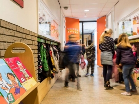 Buitenland : 116 miljoen euro voor aanpak lerarentekort in vijf grote steden : Kabinet