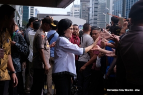 Minister Sri Mulyani in de officiele opening van MRT Fase I