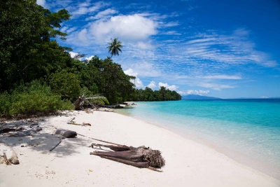 De Saparua-eiland uit Provincie Maluku