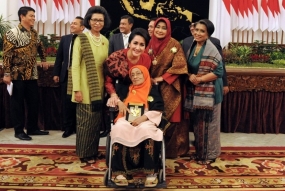 Indonesie wordt de vice president van de Internationale Vrouwelijke raad