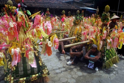 Jolenan-traditie uit het regentschap van Purworejo, Midden Java