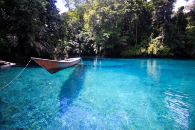 Labuan Cermin-meer : Een natuurlijke hemel verborgen in Oost-Kalimantan