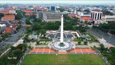 Tugu Pahlawan : Een Hero Monument in Surabaya, Oost Java
