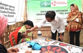 Source : http://voinews.id/indonesian/index.php/component/k2/item/567-indonesia-bangladesh-tandatangani-5-kesepakatanhttp://voinews.id/index.php/component/k2/item/390-president-joko-widodo-arrives-in-cox-bazaar