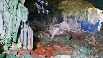 Batu Hapu-grot in Binuang, Zuid-Kalimantan