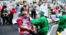 President Jokowi herziet massale vaccinaties voor gezondheid human resources