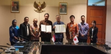 Indonesië en Japan ondertekenen een Memorandum of Understanding over de repatriëring van de gesneuvelde Japanse militairen in Papoea en West-Papoea.