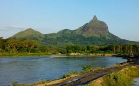 La colline de Serelo dans la province de Sumatra du sud