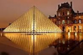 Le musée du Louvre a été fermé de force par des manifestants