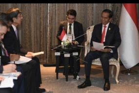 Le président Joko Widodo (à droite) a reçu la visite d&#039;honneur du président de la Banque asiatique de développement, Takehiko Nakao, en marge du 34e sommet de l&#039;ASEAN à Bangkok, en Thaïlande, dimanche (06/23/2019)