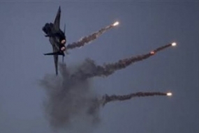 Des avions de combat israéliens attaquent l&#039;armée syrienne, la force iranienne d&#039;Al Qods