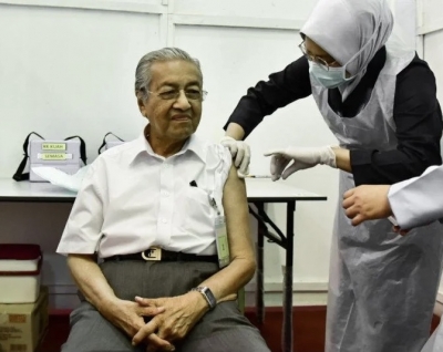 La Malaisie approuve l&#039;utilisation du vaccin Pfizer pour les 12 ans et plus