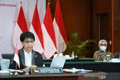 La ministre indonésienne des Affaires étrangères a assisté à la réunion de l&#039;OCI pour discuter de l&#039;agression israélienne en Palestine