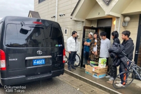 Distribution de l&#039;assistance logistique de l&#039;ambassade d&#039;Indonésie à Tokyo aux citoyens indonésiens touchés dans la préfecture d&#039;Ishikawa, samedi (6/1) (HO-Ambassade d&#039;Indonésie à Tokyo)