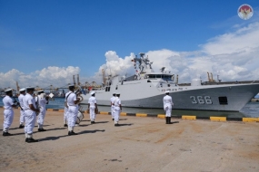 Après avoir effectué une mission pacifique, le KRI Sultan Hasanuddin-366 s&#039;est arrêté à Colombo