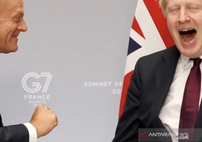 Le Premier ministre britannique demande au G7 de vacciner le monde en fin 2022