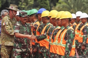 Le commandant en chef des Forces armées australiennes apprécie les performances du groupe de travail  de Garuda