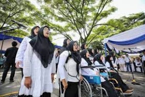 Le gouvernement de la ville de Bandung invite Le chef du service  à augmenter le nombre de travailleurs handicapés