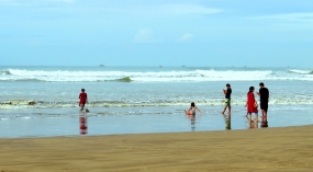 La plage de  Bagedur, Banten