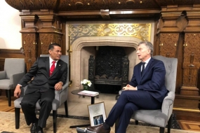 Le ministre indonésien de l&#039;Agriculture, Andi Amran Sulaiman, a été reçu lundi par le président argentin Mauricio Macri au palais présidentiel argentin, Buenos Aires (7/22/2019).