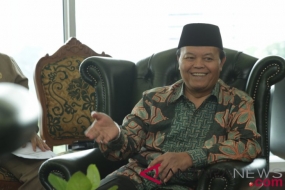 Hidayat Nur Wahid a apprécié l&#039;ambassadeur du Soudan de la démocratie en Indonésie.