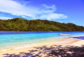 La baie de Kiluan dans la province de Lampung.