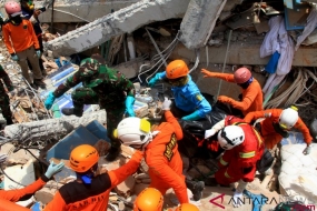 Le  citoyen sud-coréen touché par le séisme dans le centre de Sulawesi a  été trouvé