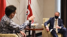 En rencontrant le ministre indonésien de la Santé, le ministre britannique des Affaires étrangères a souligné la coopération pour surmonter la pandémie
