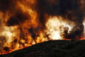 Incendie en Californie, provoquée par près de 11000 coups de foudre pendant 72 heures