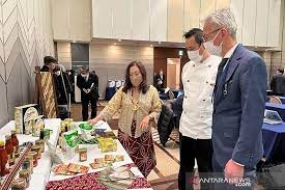 Le consulat général encourage la promotion des produits halal indonésiens à Osaka