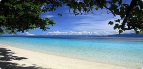 La plage de Liang, Ambon