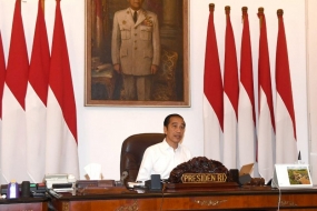 Le président indonésien Joko Widodo a présidé la réunion restreinte par le biais d&#039;une vidéoconférence depuis le Palais Merdeka, Jakarta