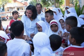 Un membre de la Commission 10 de la Chambre des représentants, Irine Yusiana Roba Putri 