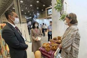 Le pavillon indonésien participe à une exposition d&#039;artisanat au Japon