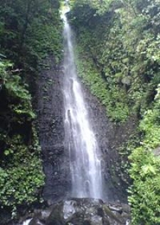 La cascade Srambang, à Java oriental