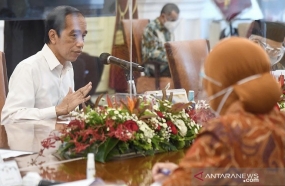 Le président Jokowi lance une assistance en espèces dans toute l&#039;Indonésie