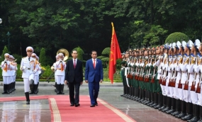 Rencontre le président du Vietnam, le président Jokowi a demandé que les obstacles au commerce soient éliminés