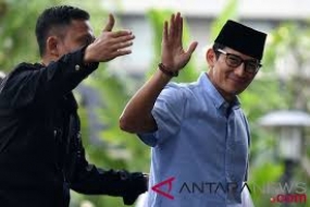 Sandiaga a demandé aux jeunes d&#039;être toujours productifs à la maison