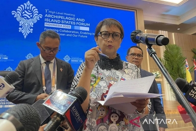 La ministre indonésienne des Affaires étrangères,  Retno Marsudi, a fait un communiqué de presse après la 5e réunion ministérielle du Forum AIS à Nusa Dua, Bali, mardi (10/10/2023). ANTARA/Yashinta Difa/pri