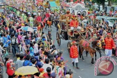 La tradition de Dugderan à Semarang, Java Central