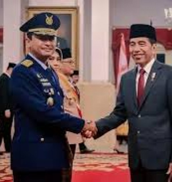 Präsident weist   die indonesischen Luftstreitkräfte TNI AU  an, stärker  zu sein, um  Indonesiens 