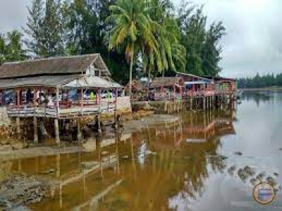 Der Tiram Strand in Padang, West Sumatera