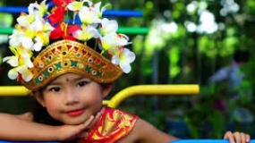 Balinesische  Volkslieder  - Ratu  Anom