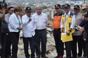 Indonesischer Vizepräsident und UN Generalsekretär  besuchten die  Überlebenden in Zentralsulawesi