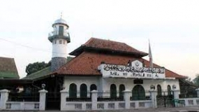 Die Moschee Masjid Jami 'Al Makmur Cikini