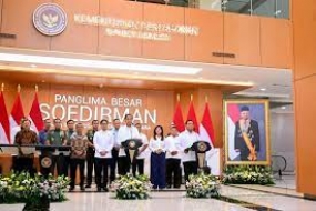 Präsident Jokowi hat am Montag (19.02.2024) in Bintaro, Jakarta, das Krankenhaus „Panglima Besar Soedirman“ und 20 weitere TNI-Krankenhäuser eingeweiht. (Foto: BPMI-Präsidialsekretariat)