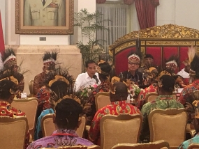 Präsident stimmt dem Vorschlag zum Bau eines Präsidentenpalastes in Papua zu.