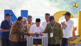 Der indonesische Vizepräsident  Ma&#039;ruf Amin weihte den Cipanas-Damm in Westjava ein.